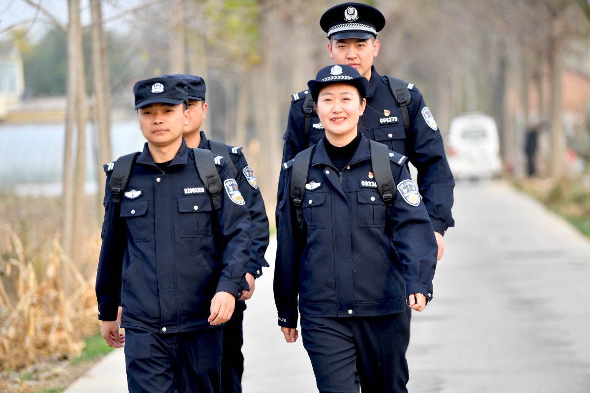 派出所辅警制服图片图片