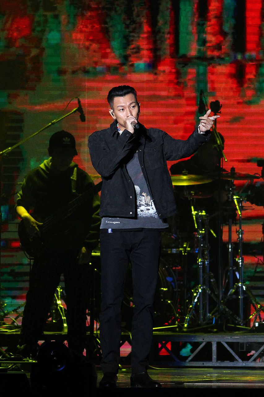 瘦子被曝性侵  近日,一则关于说唱歌手瘦子被曝性侵的消息引发了广泛