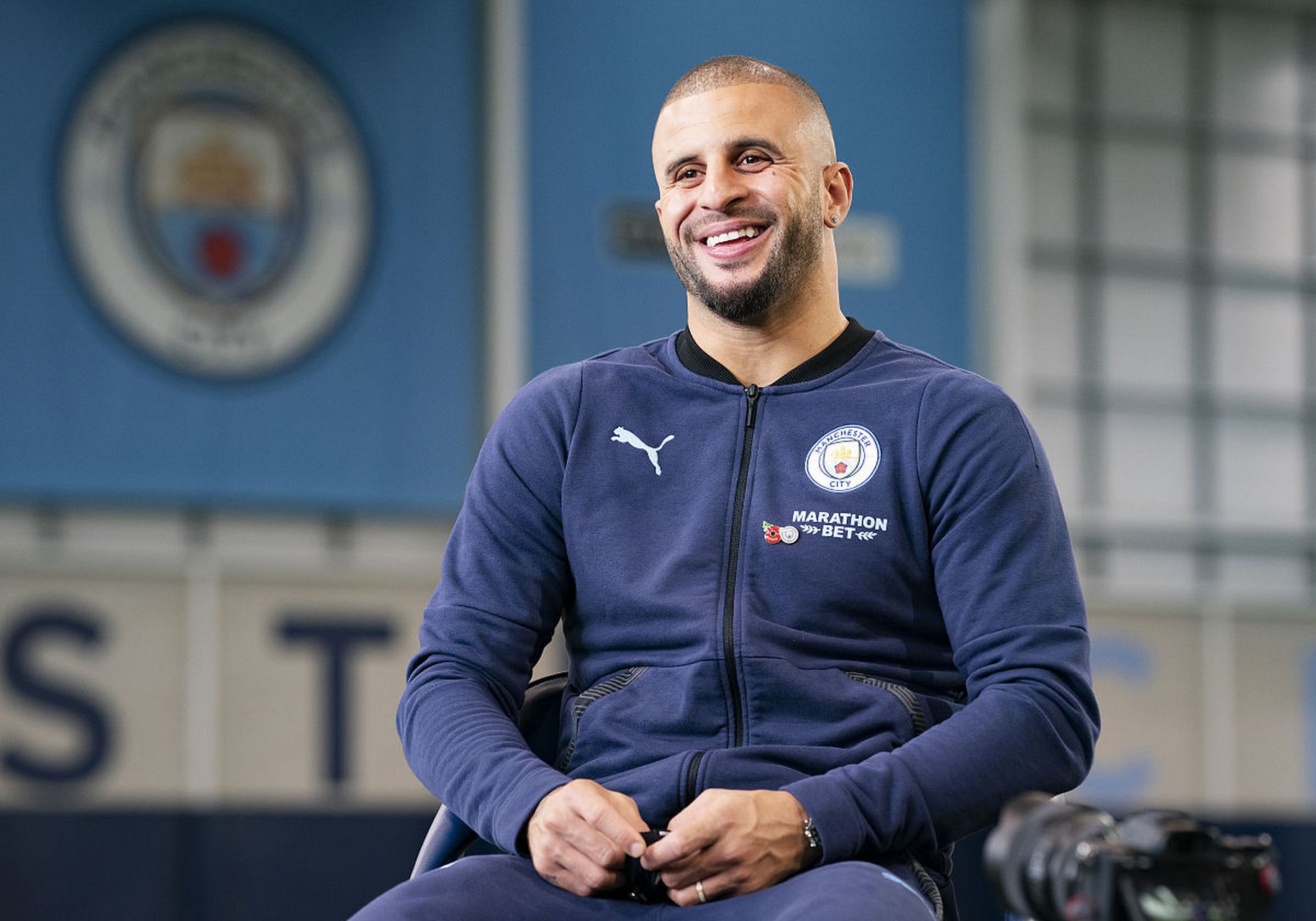 日前,曼城后卫凯尔沃克接受采访时谈到了自己的队友哈兰德,坦承自己