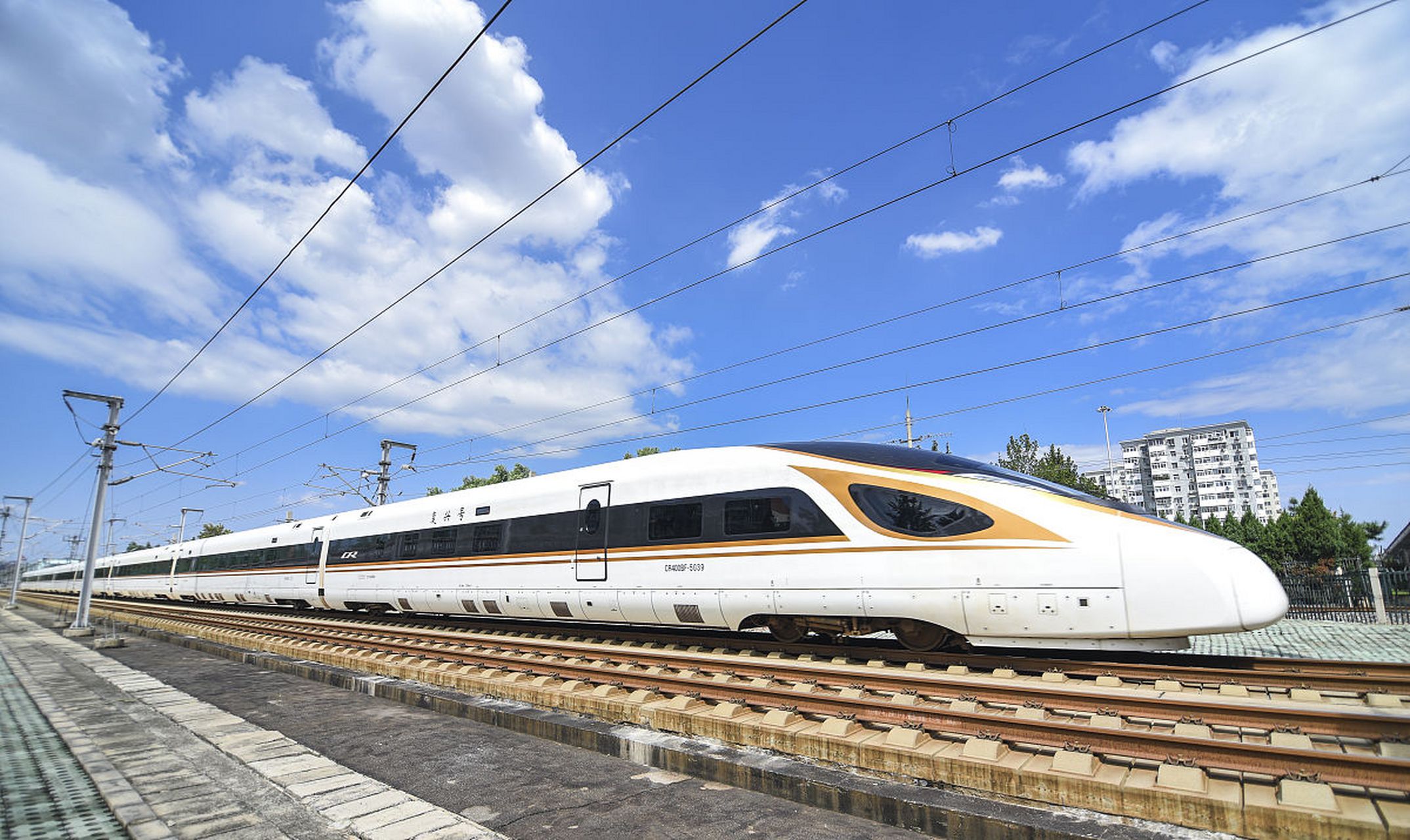 复兴号即将在青藏铁路运营#  今天,青藏铁路西宁至