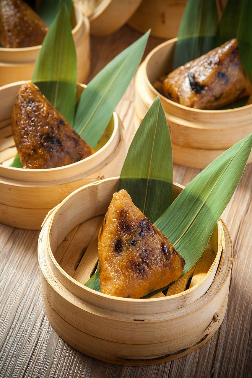 估计好多人比较喜欢吃江米粽子或糯米粽子,有多少人吃过大黄米的粽子