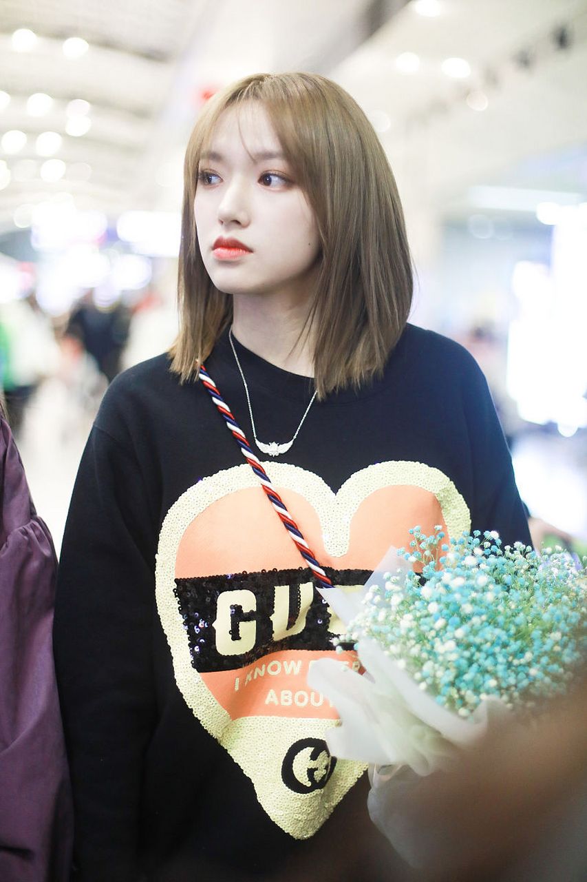 程潇,25岁的明星,娱乐圈的新星,以其独特的魅力和努力展现自信与女性