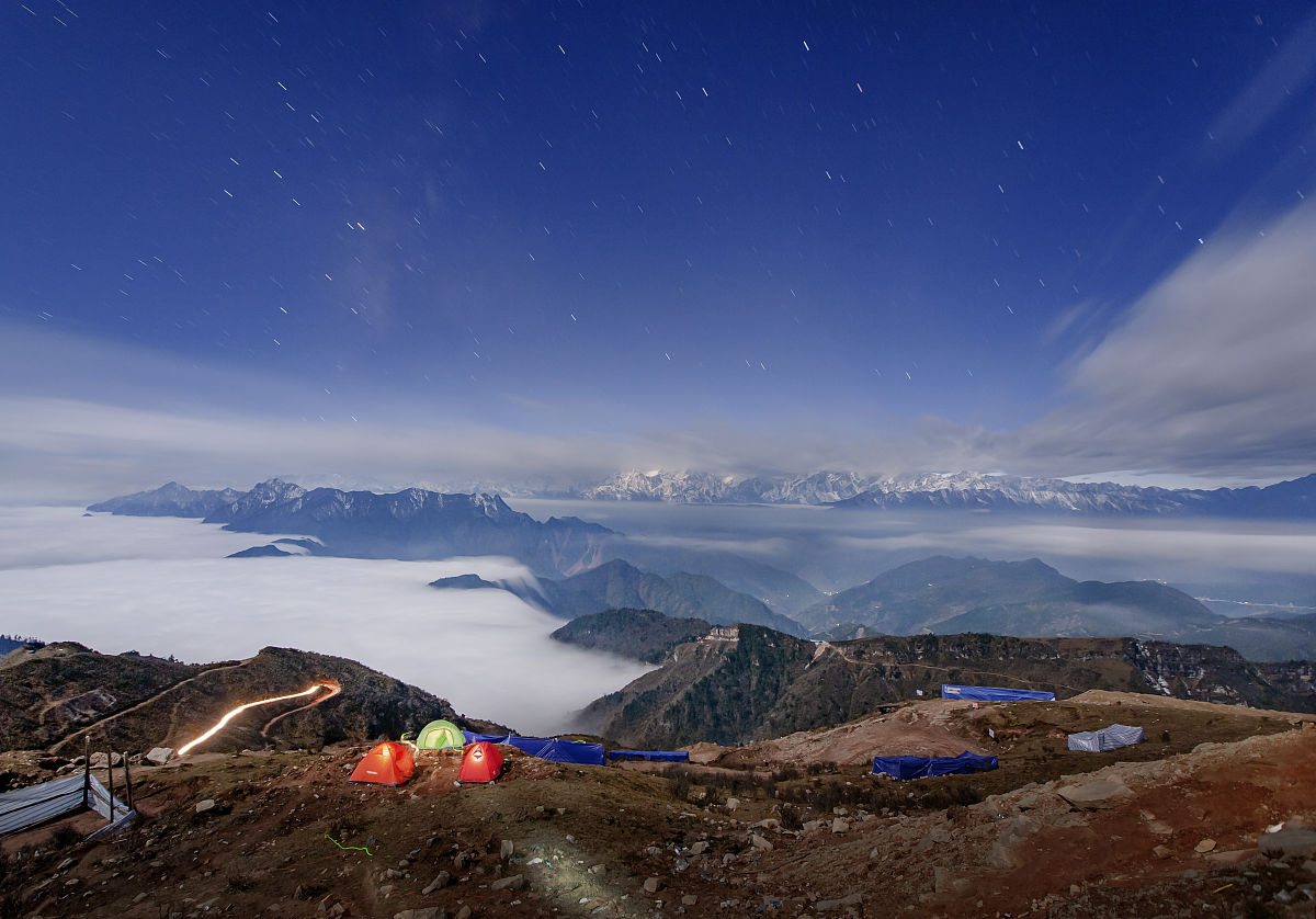 四川风景牛背山