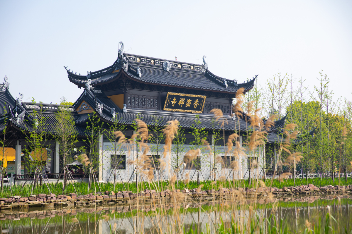 宁波梁祝文化公园,听名字就知道.@度看全球的动态