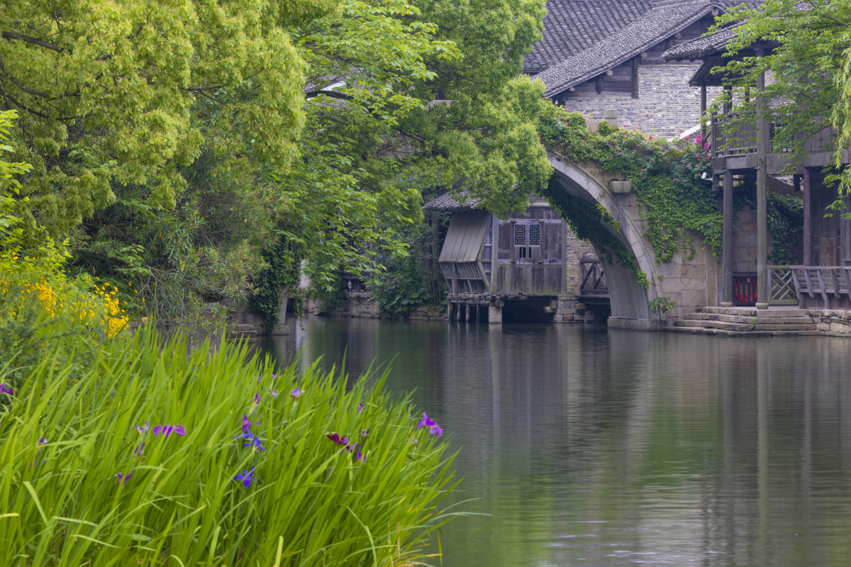 动态30天打卡挑战# 嘉兴濮院古镇,位于长三角平原腹地,是沪,杭,苏的