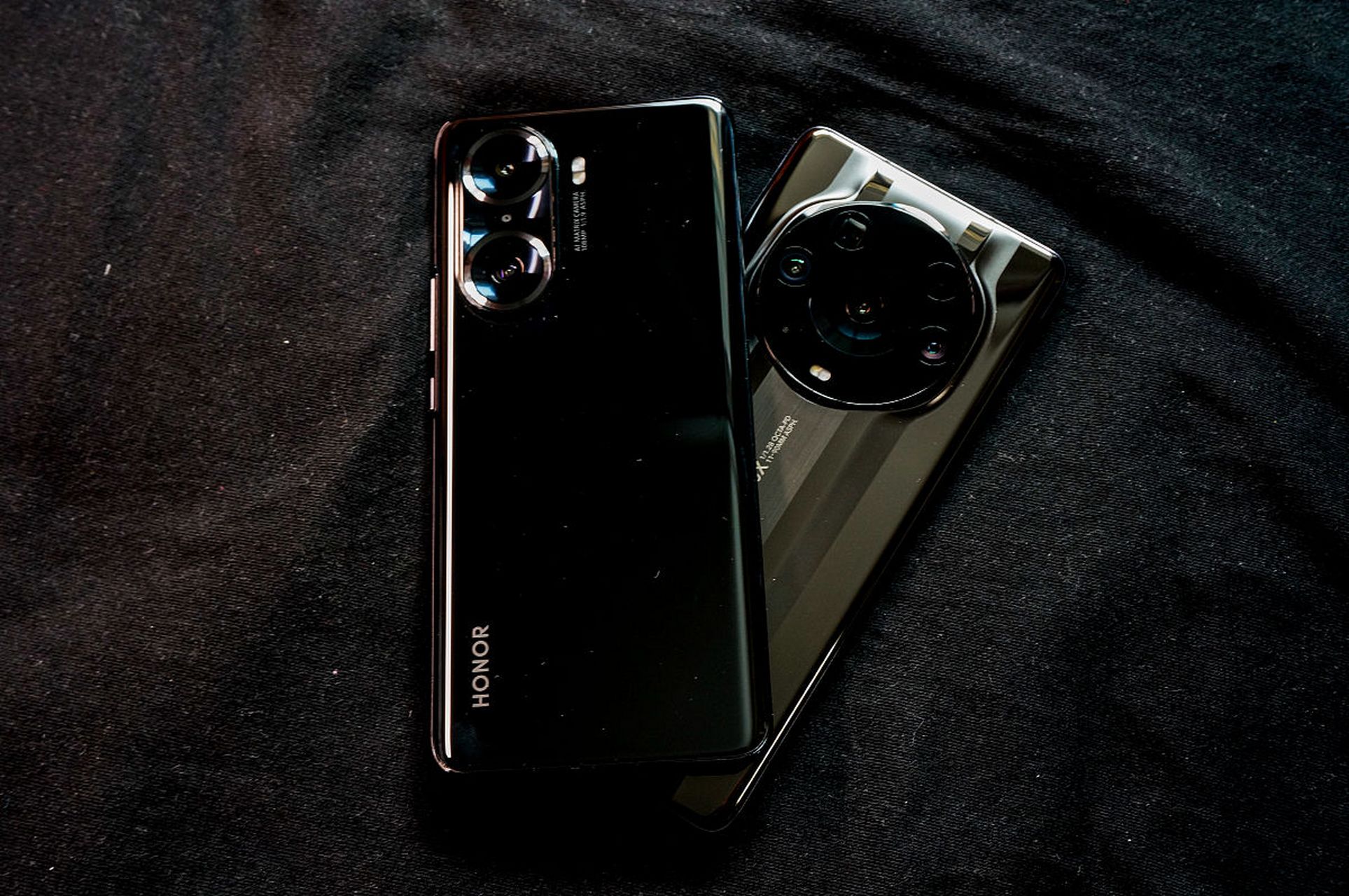 为什么这么火# #华为mate60pro现货一机难求#  一机难求!遥遥领先!