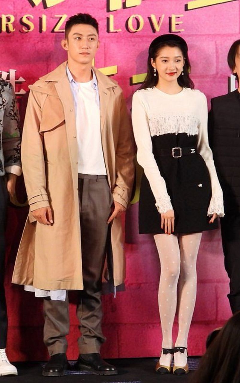 不得不说,黄景瑜的身高还是很真实的!