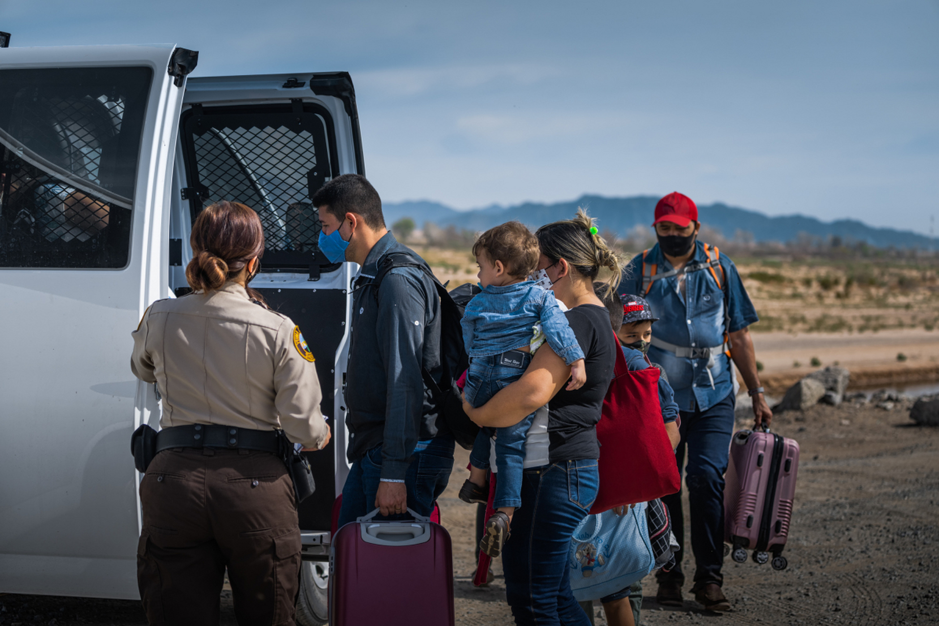 难民泛滥成灾,屡创历史新高.美国现在非法移民夸张到什么程度?