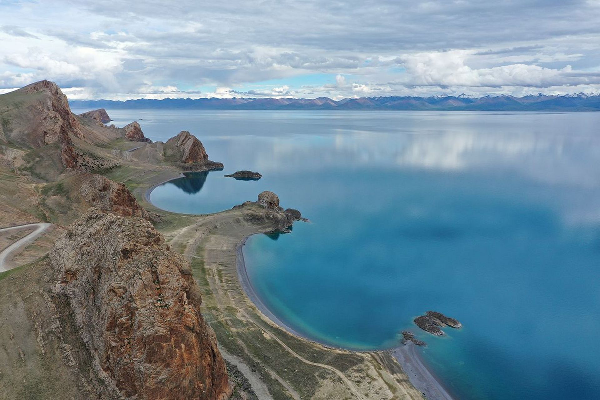 跨年创作挑战赛# 瓦纳卡湖是新西兰第四大湖泊,也是新西兰最大的河流