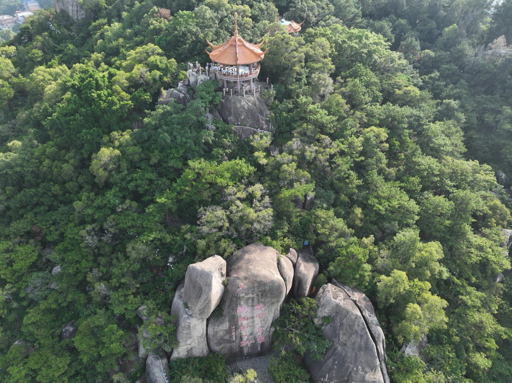 朋友分享塔山风景区——在广东省汕头市澄海区莲上镇塗城,是以塔山寺