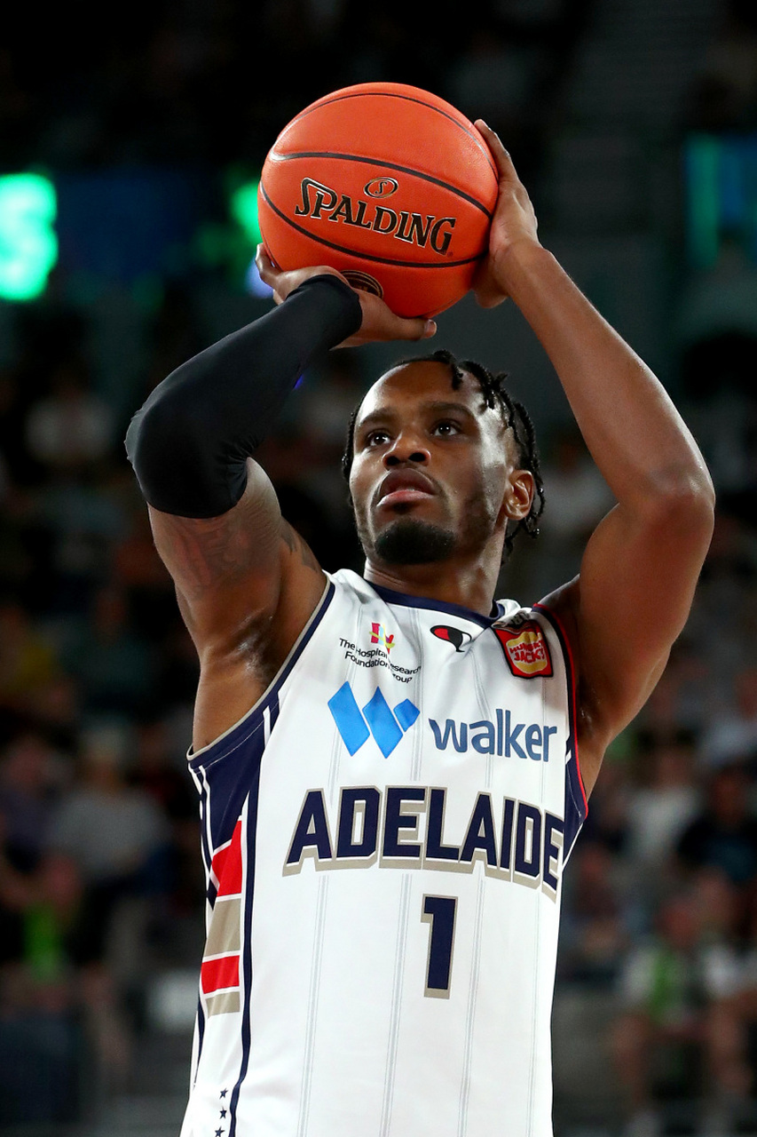 cba官方宣布,广东男篮已为外援贾斯汀-汉密尔顿完成注册,汉密尔顿将