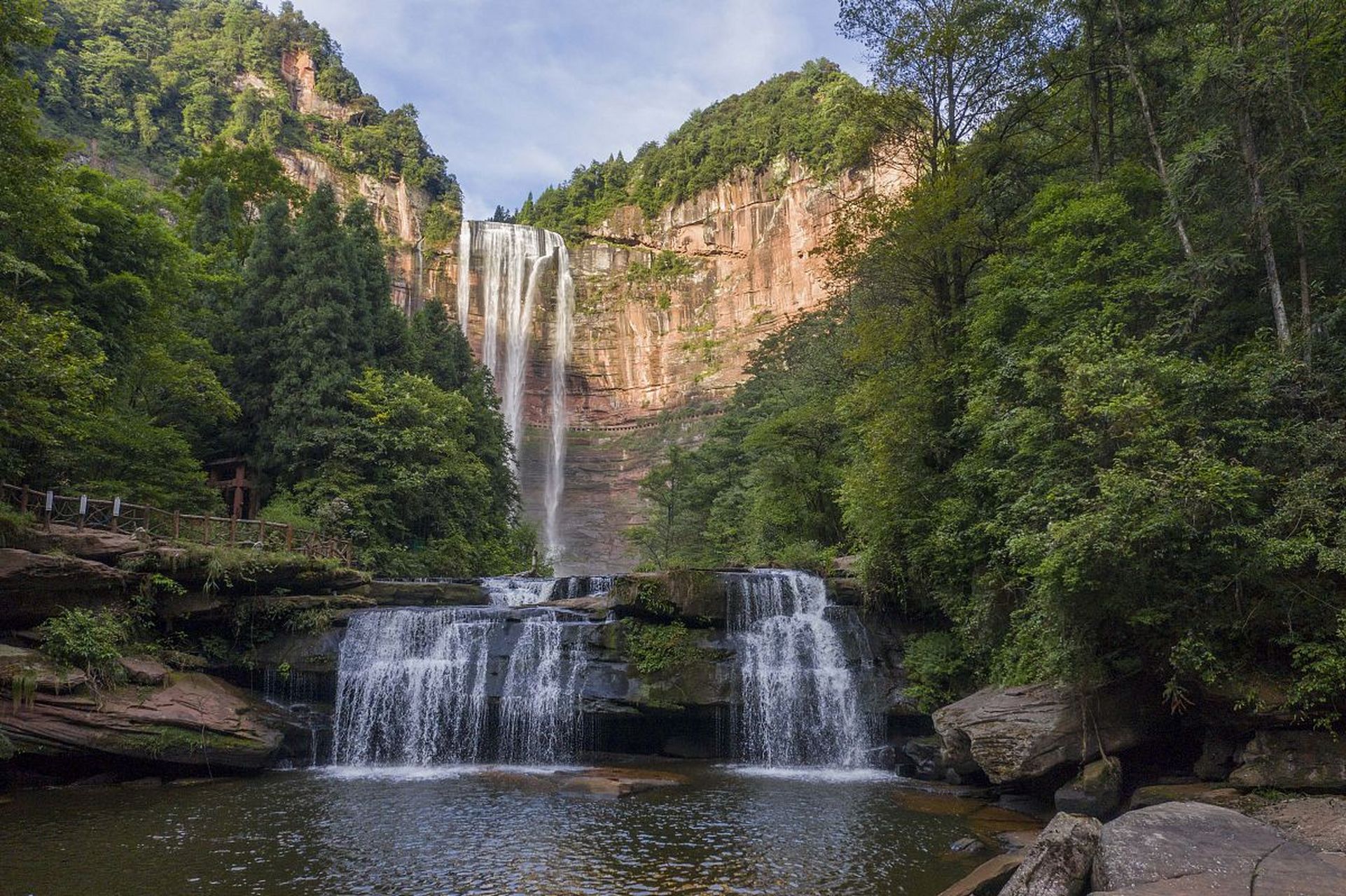 "夏日炎炎,想要逃离城市🏙️?不妨来重庆四面山避暑! 重庆四面山