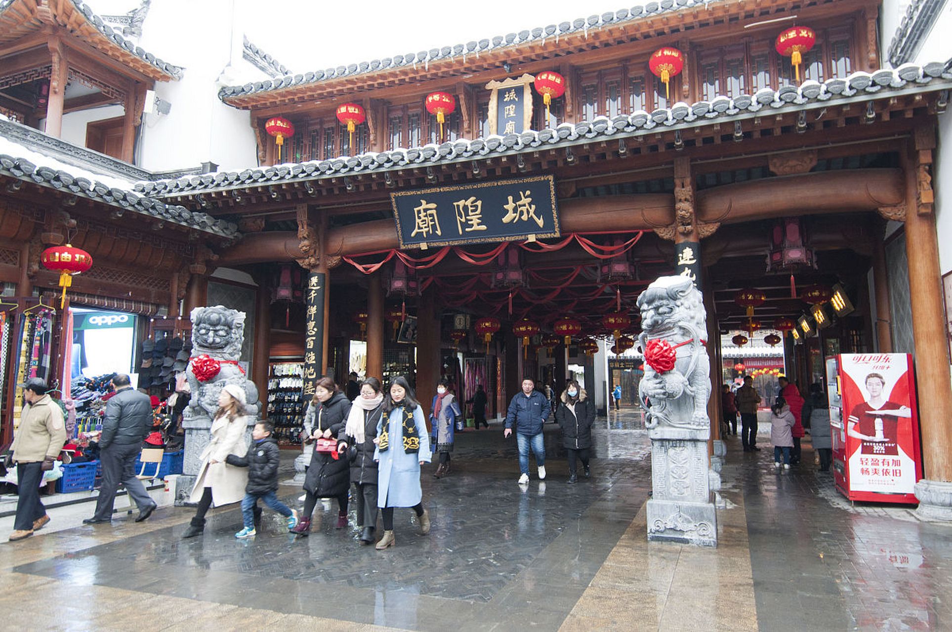 长汀古镇旅游攻略  长汀古镇,又称汀州古城,位于福建省,是一座充满