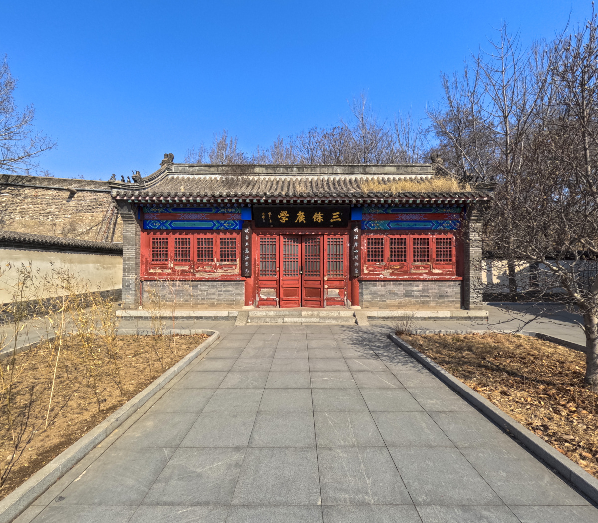 棍贝子府,就是我在这座城市中的一次难忘探索.