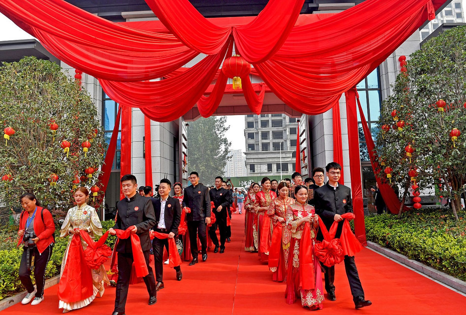 2万元的"三金  山东邱某与夏某的婚约解除后引发了一场官司.