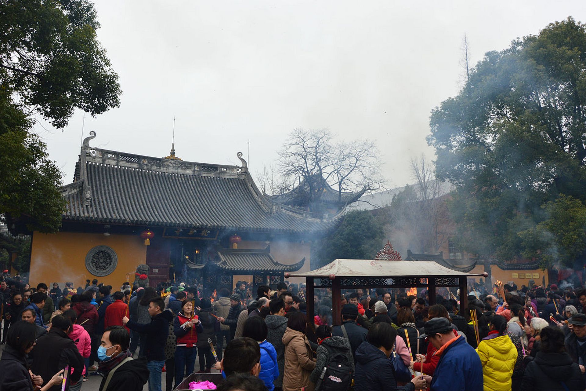 桐乡凤鸣禅寺烧香图片