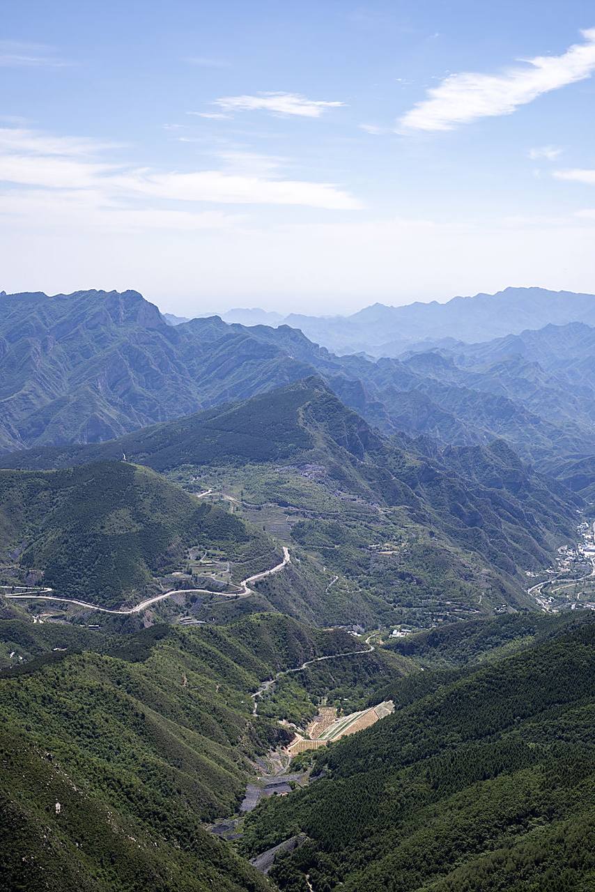 南次三经天虞山,祷过山,丹穴山  南方第三列山系的第一座山,是天虞山