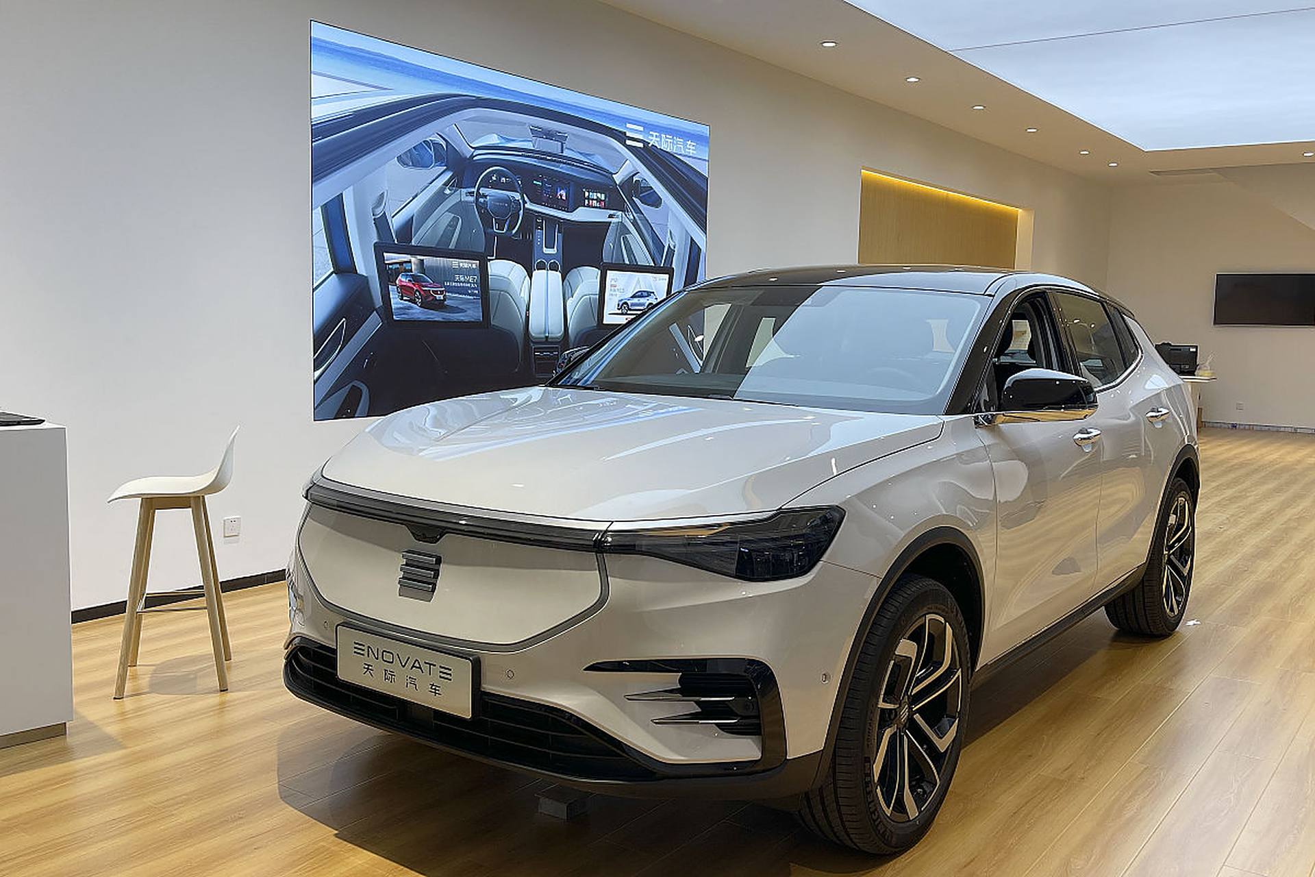 在本文中,我将从不同角度为大家详细介绍爱驰u7的性能,帮助大家更好地