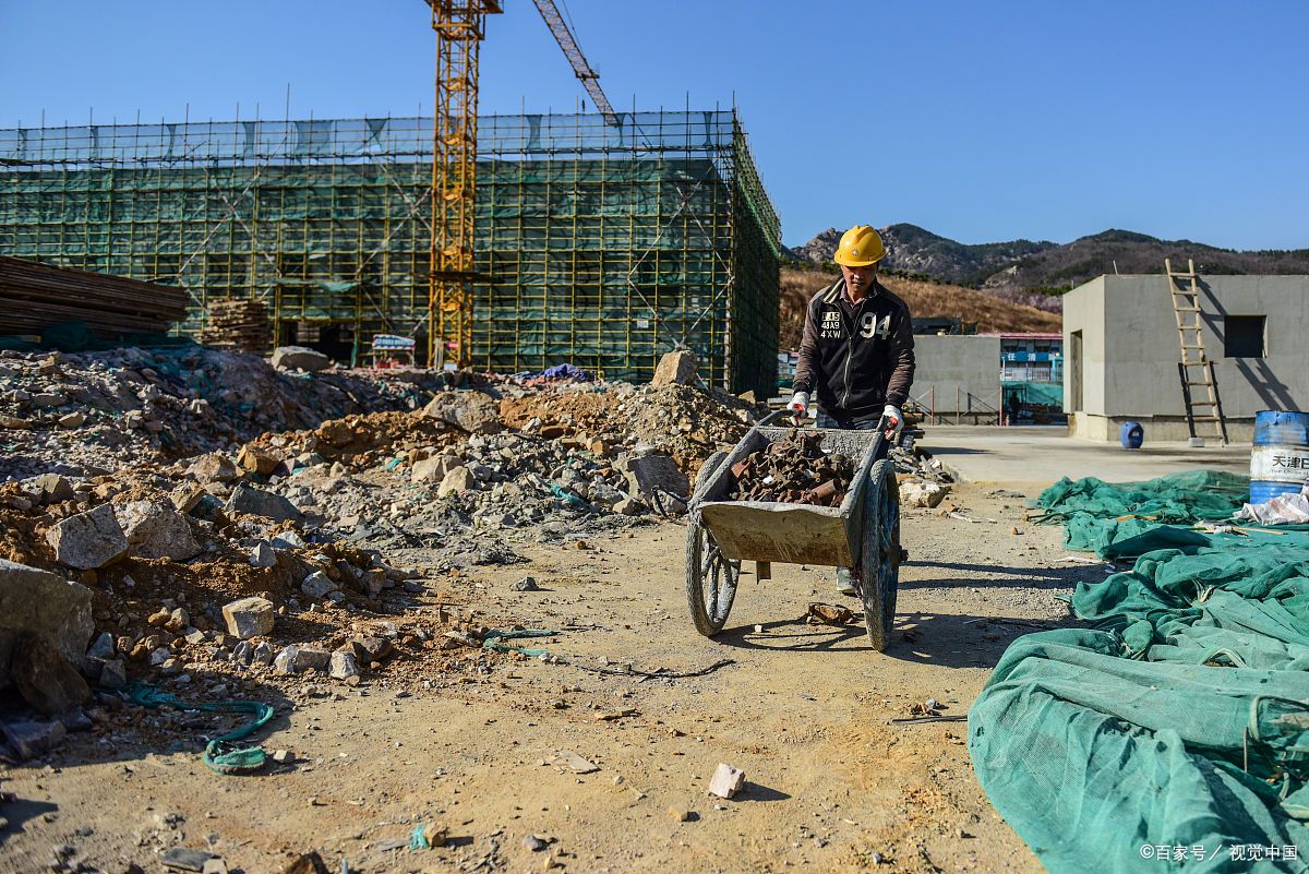 照片一级建造工程师的工作现状怎么样工程师修建房屋工地早上打卡图片
