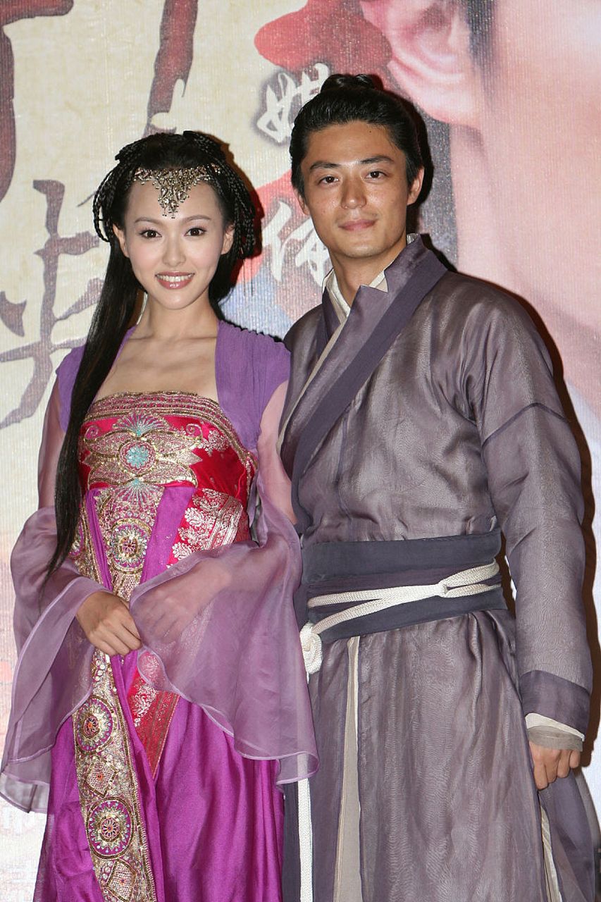 《仙剑三》中的紫萱,应该是唐嫣,古装造型的巅峰了吧!