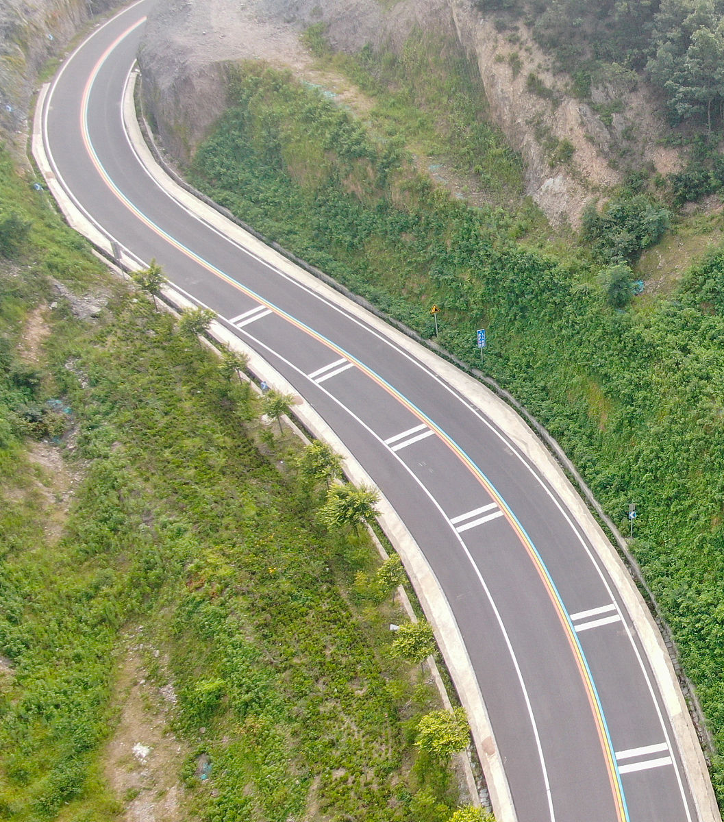 这不仅仅是勇气的较量,更是人性光辉的闪耀!