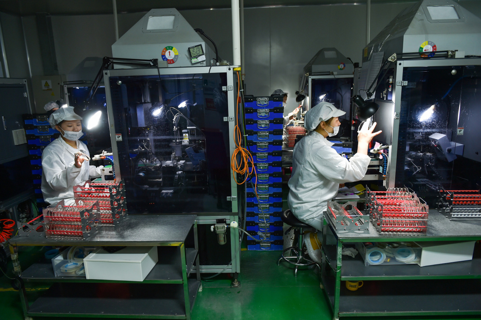 泰州蓝思到底黑不黑?我的回答是,不黑.