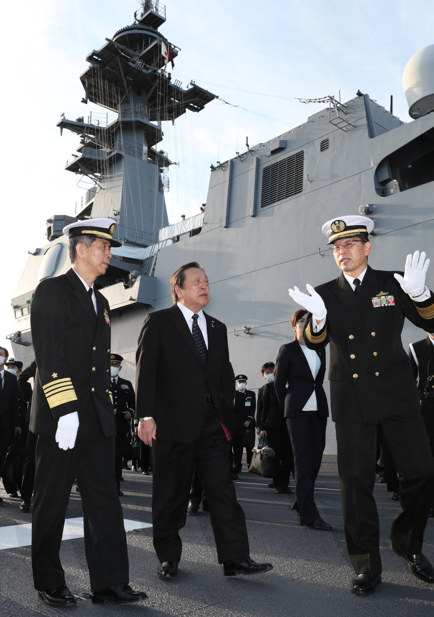 日本防卫相滨田靖一:中国军费不透明