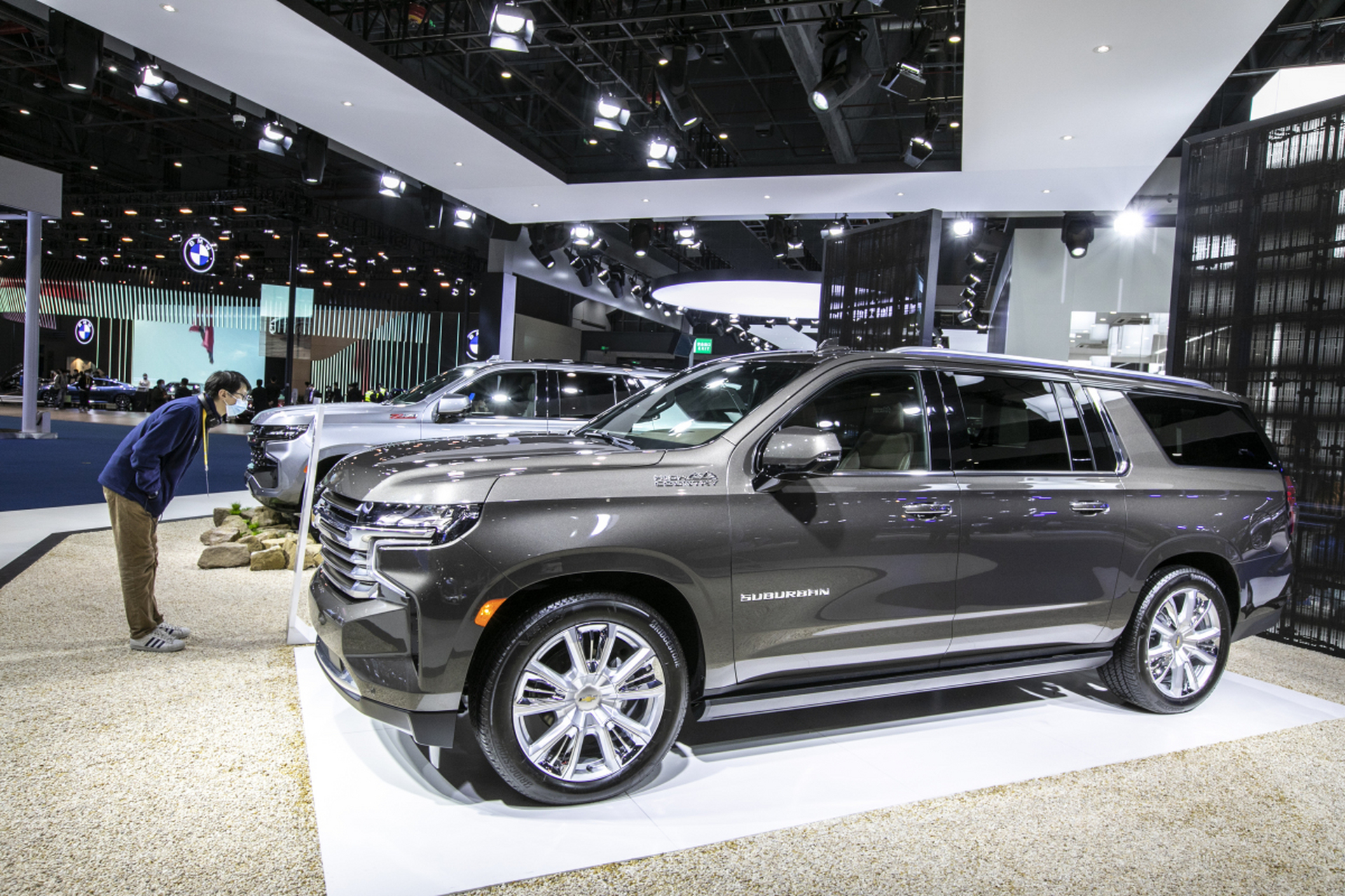 豪华奢享 跑车型suv楼兰 优惠4万元  大家好,我是一位拥有着10年汽修