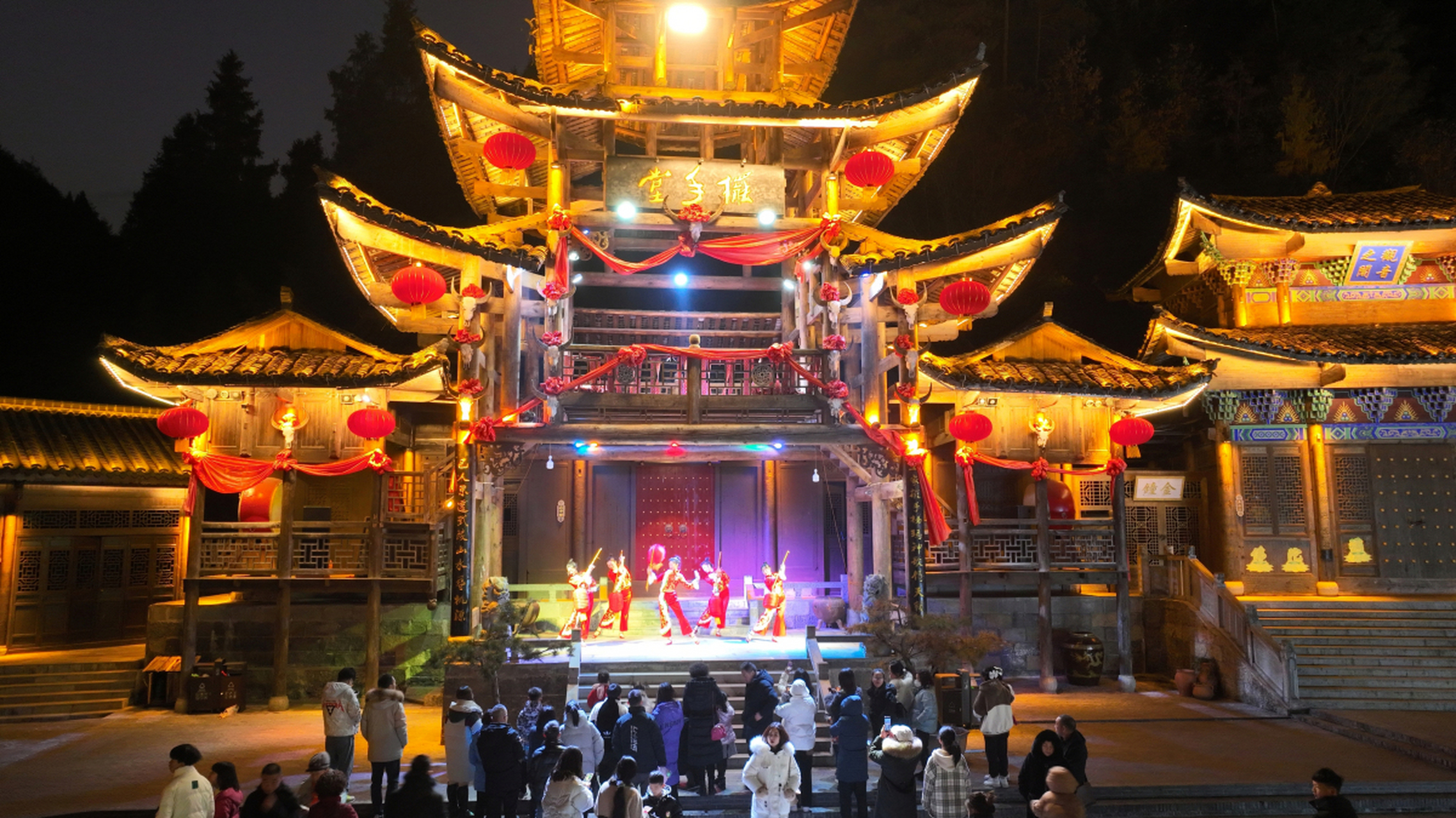 绵阳市北川羌城旅游区位于四川盆地西北部北川羌族自治县,由北川地震