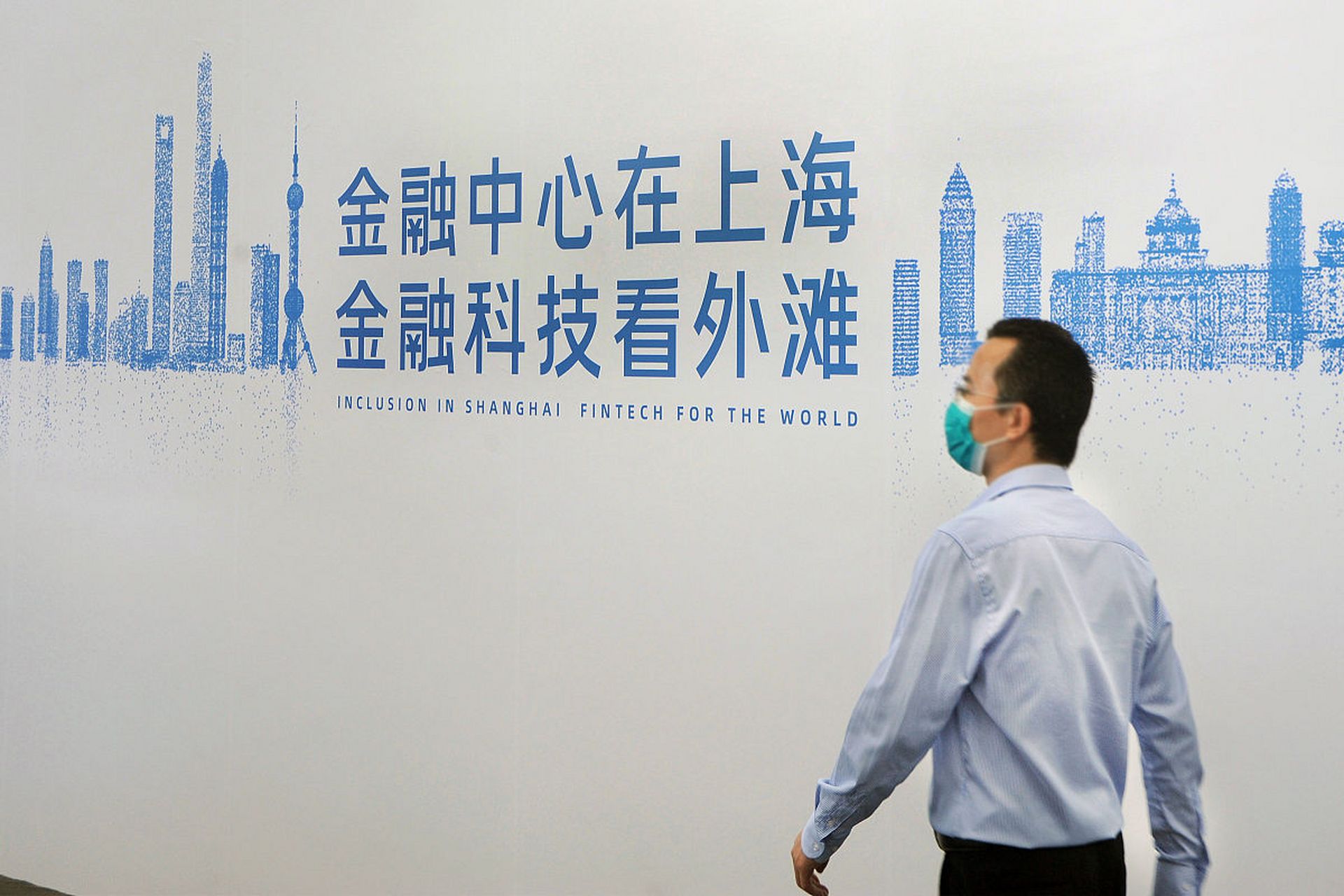 近日网上纷纷报道"上金所:澳掺杂金条卖到中国失实",在上海黄金交易所