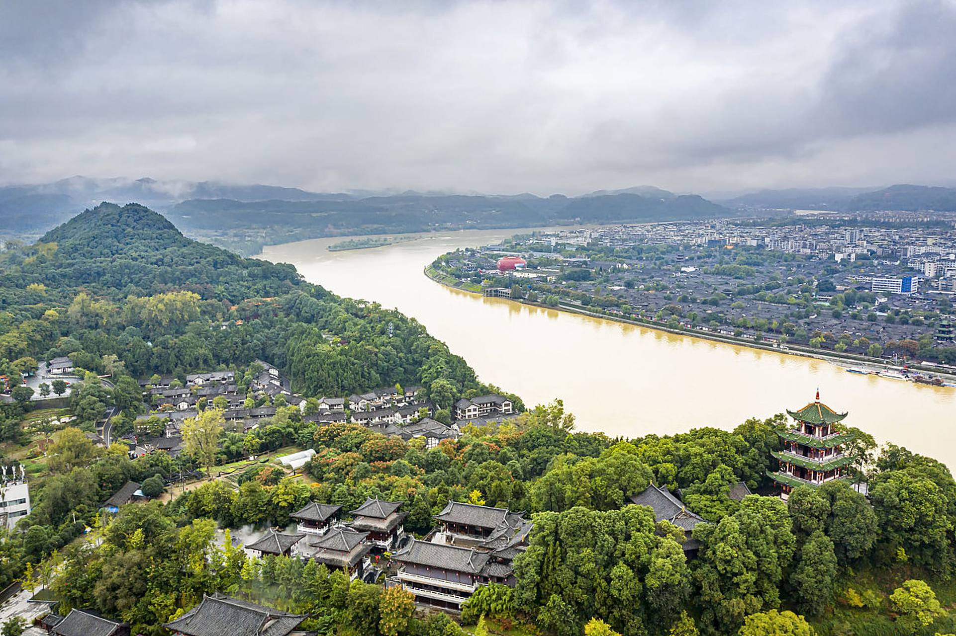 阆苑仙境---阆中  阆中,古称阆州,保宁,是中国四大古城之一,也是中国