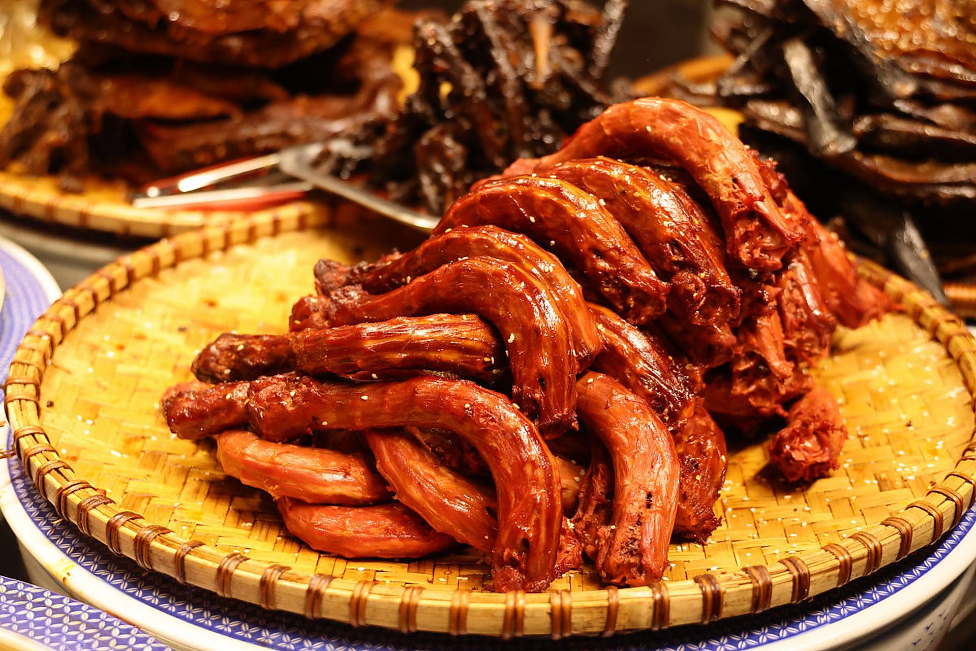 奥运观赛必备美食# 在奥运观赛时,除了之前提到的简单美食外,还有