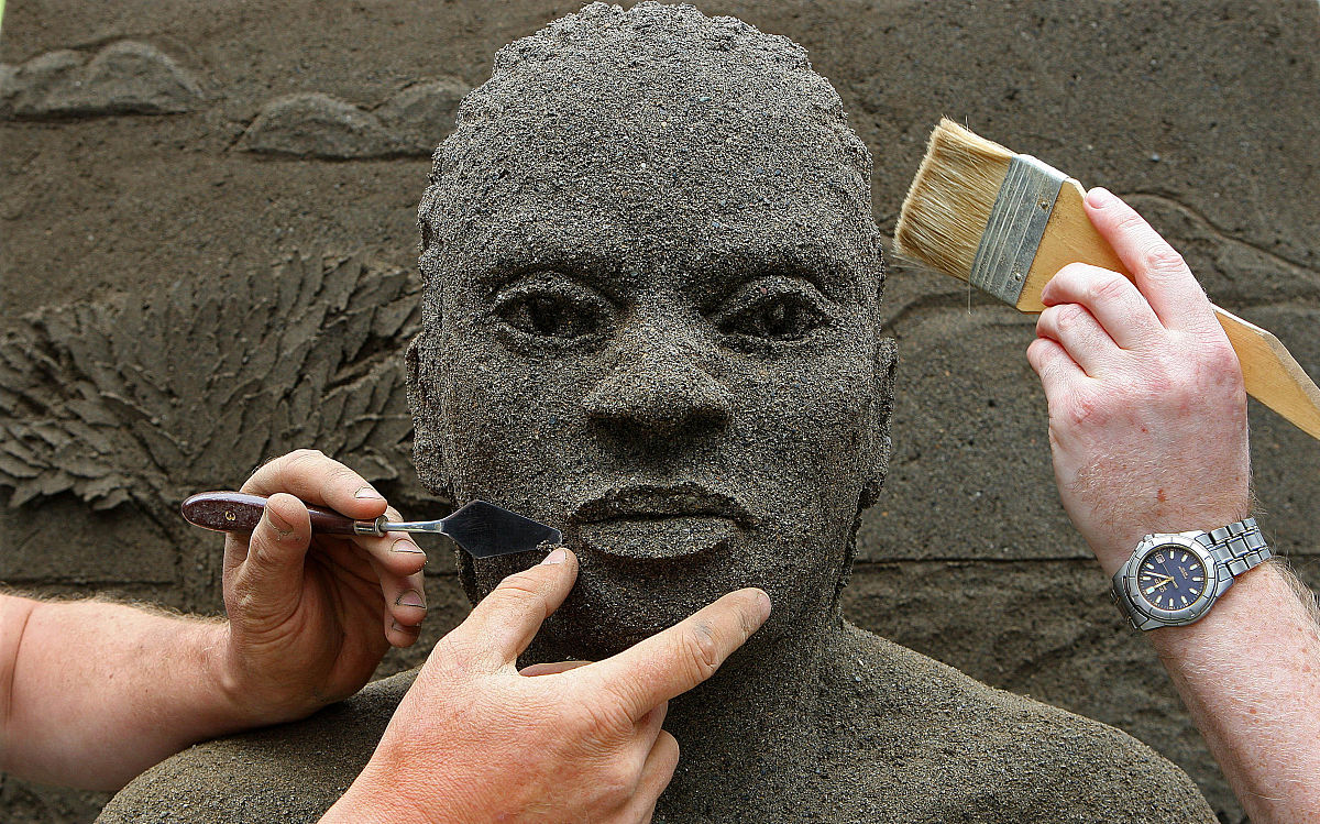 她说自己因多重压力患了抑郁症,讲得我心都揪紧了