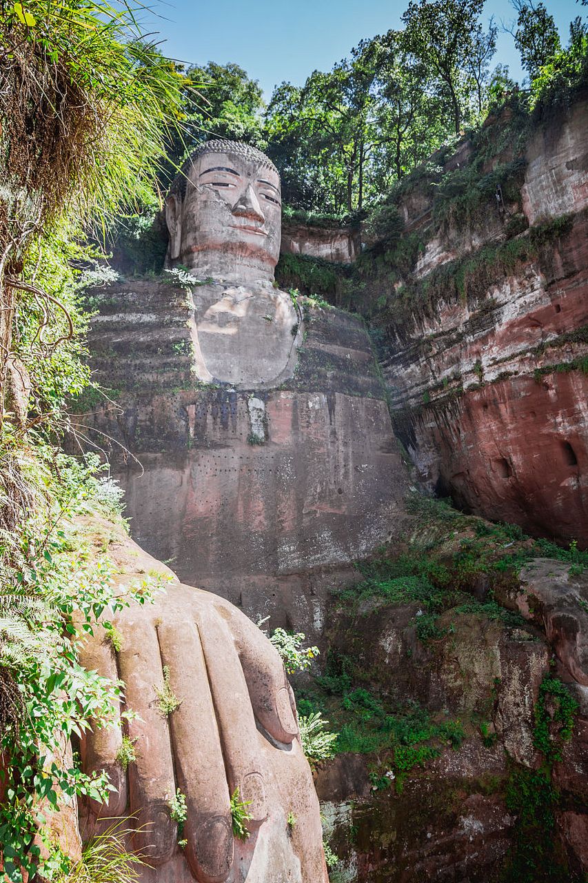 都知道乐山大佛菩萨心肠,但你知道它的落成经历了多少磨难吗?