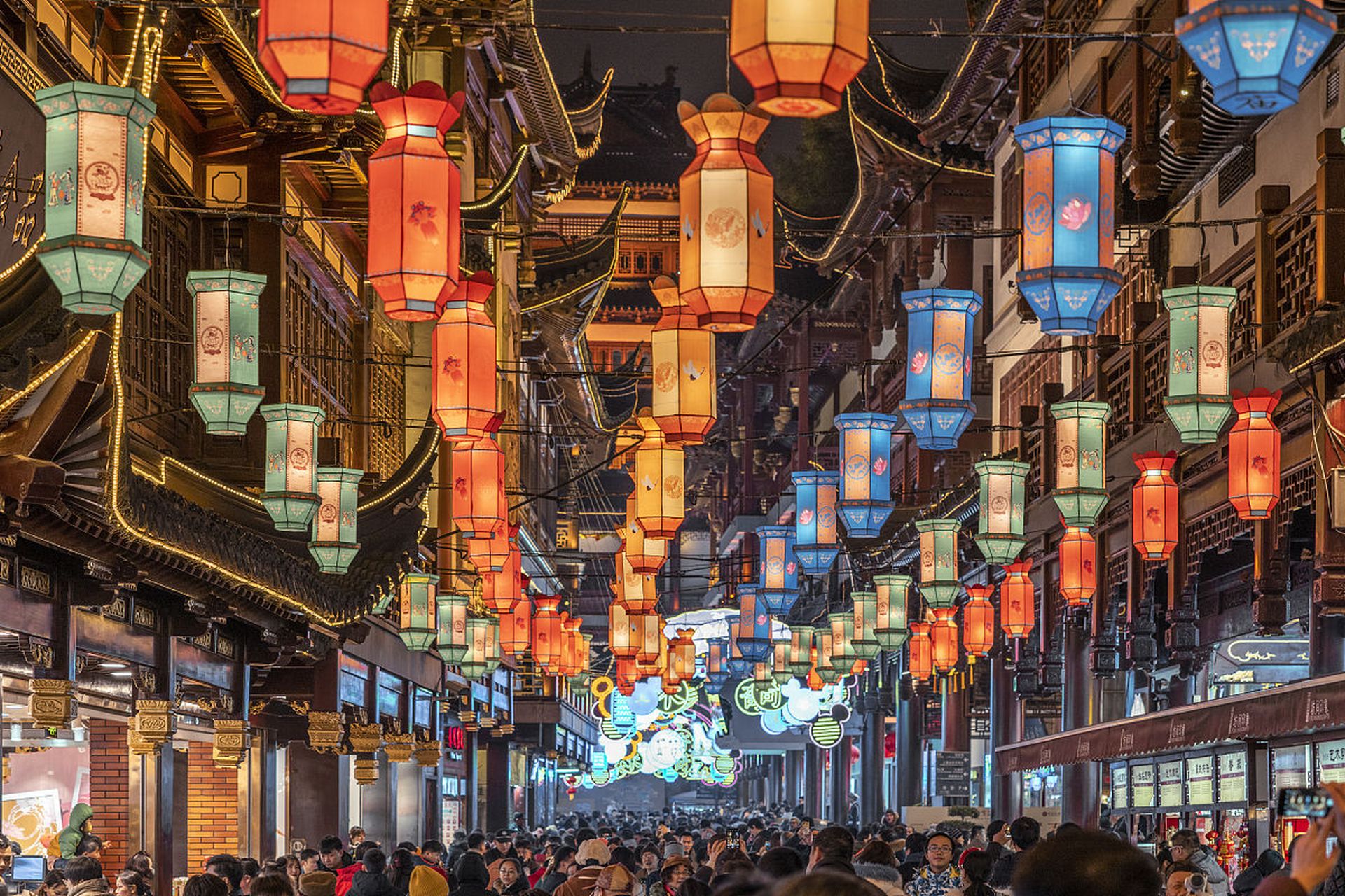98宋朝的夜市文化是中国历史上独特的一种市井文化,充满了热闹,喧嚣