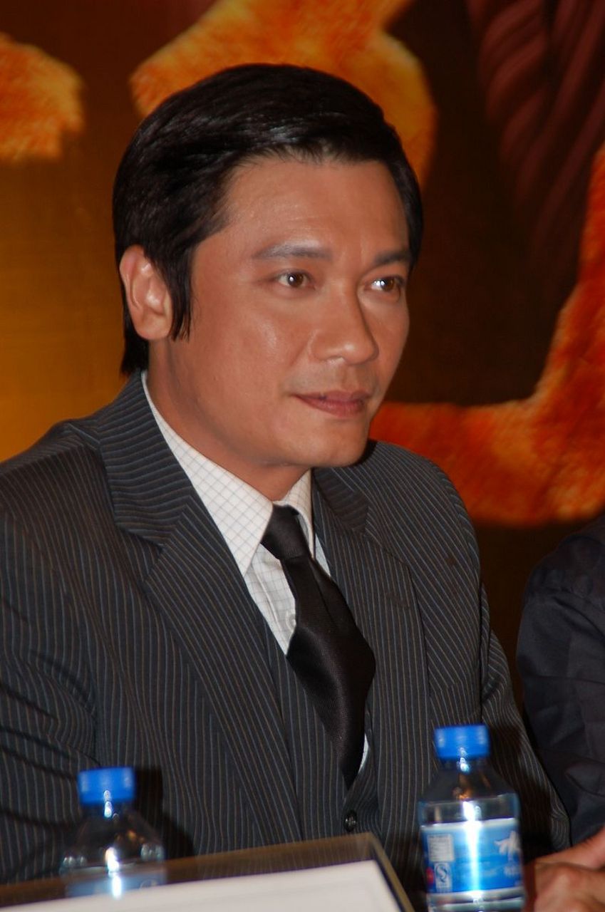 相差17岁都是型男  近日,消息传出,罗嘉良和林峯将合作出演一部新剧