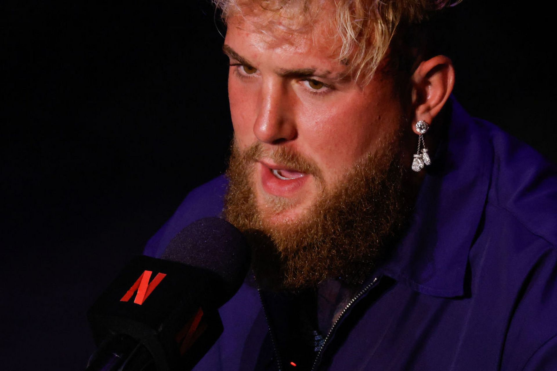 2024年7月20日,57岁的拳击沙皇泰森将迎战27岁的网红拳手杰克·保罗