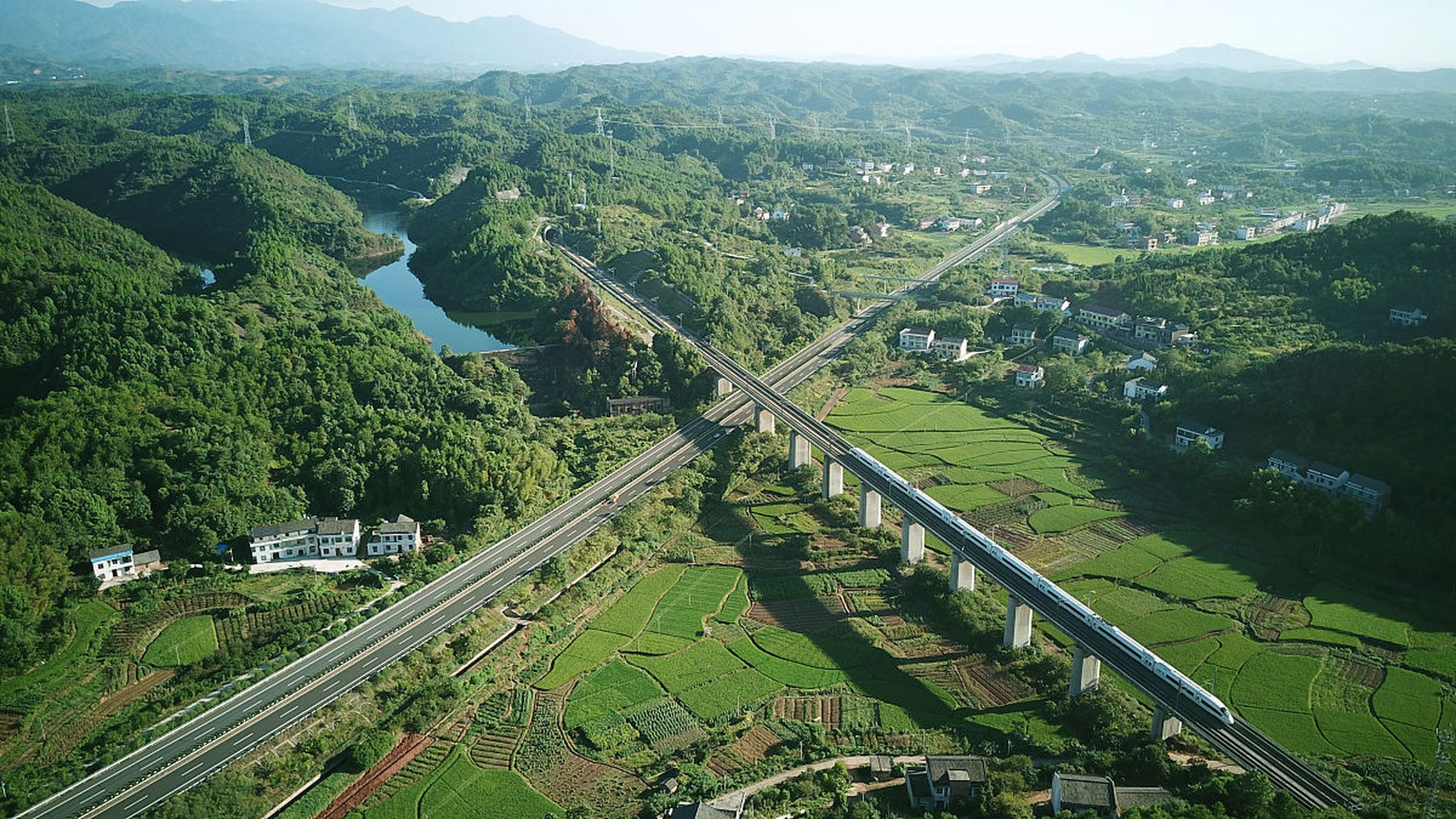 渝长厦高铁图片