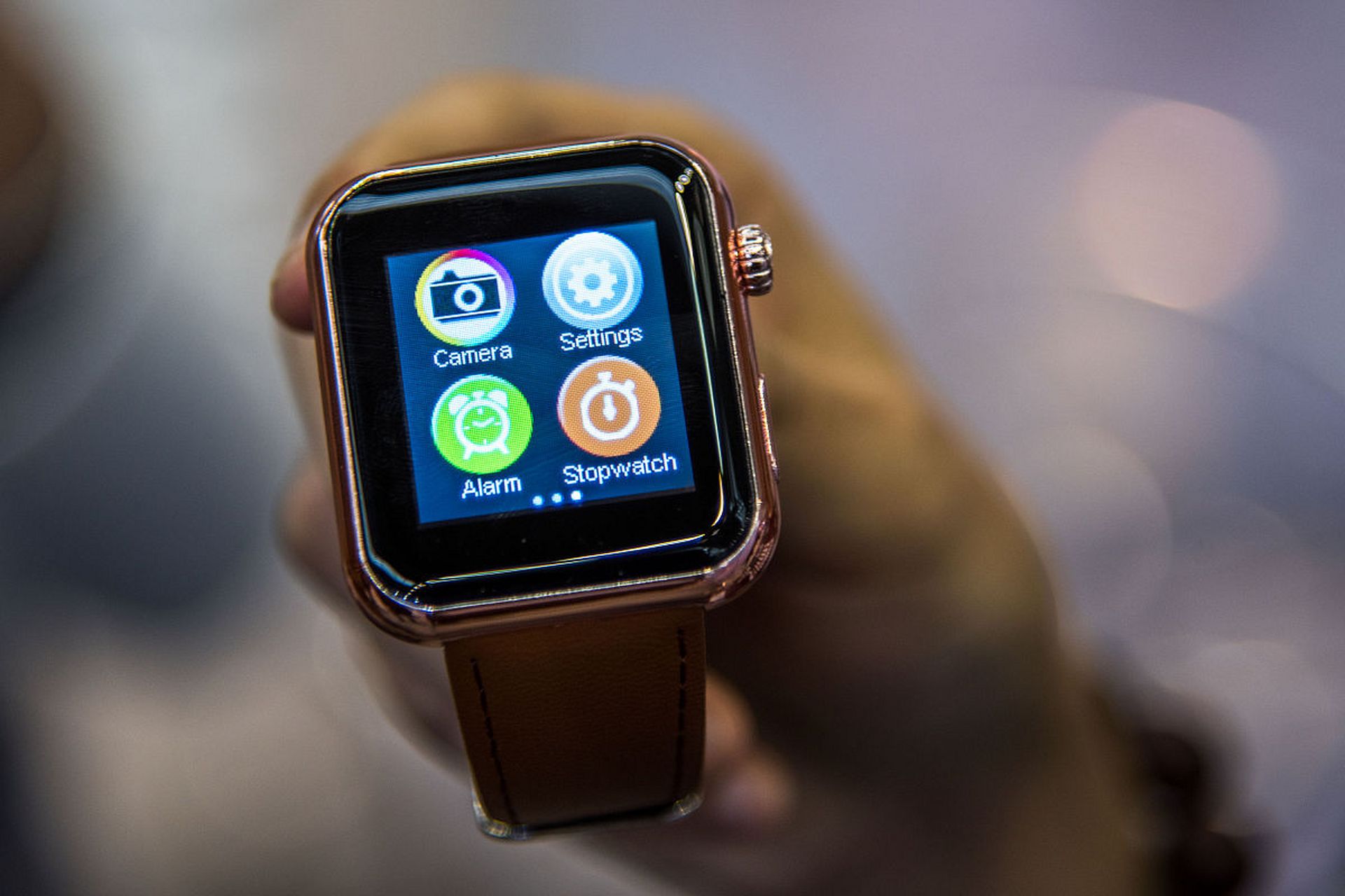 tagheuere-connected是款奢华智能手表,集成多种功能如智能通知,健康