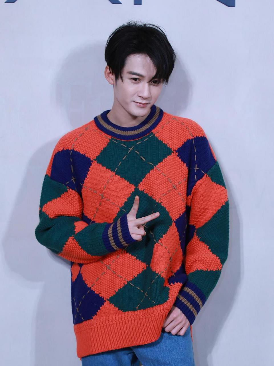 檀健次总是坚持穿增高鞋,不知啥原因?