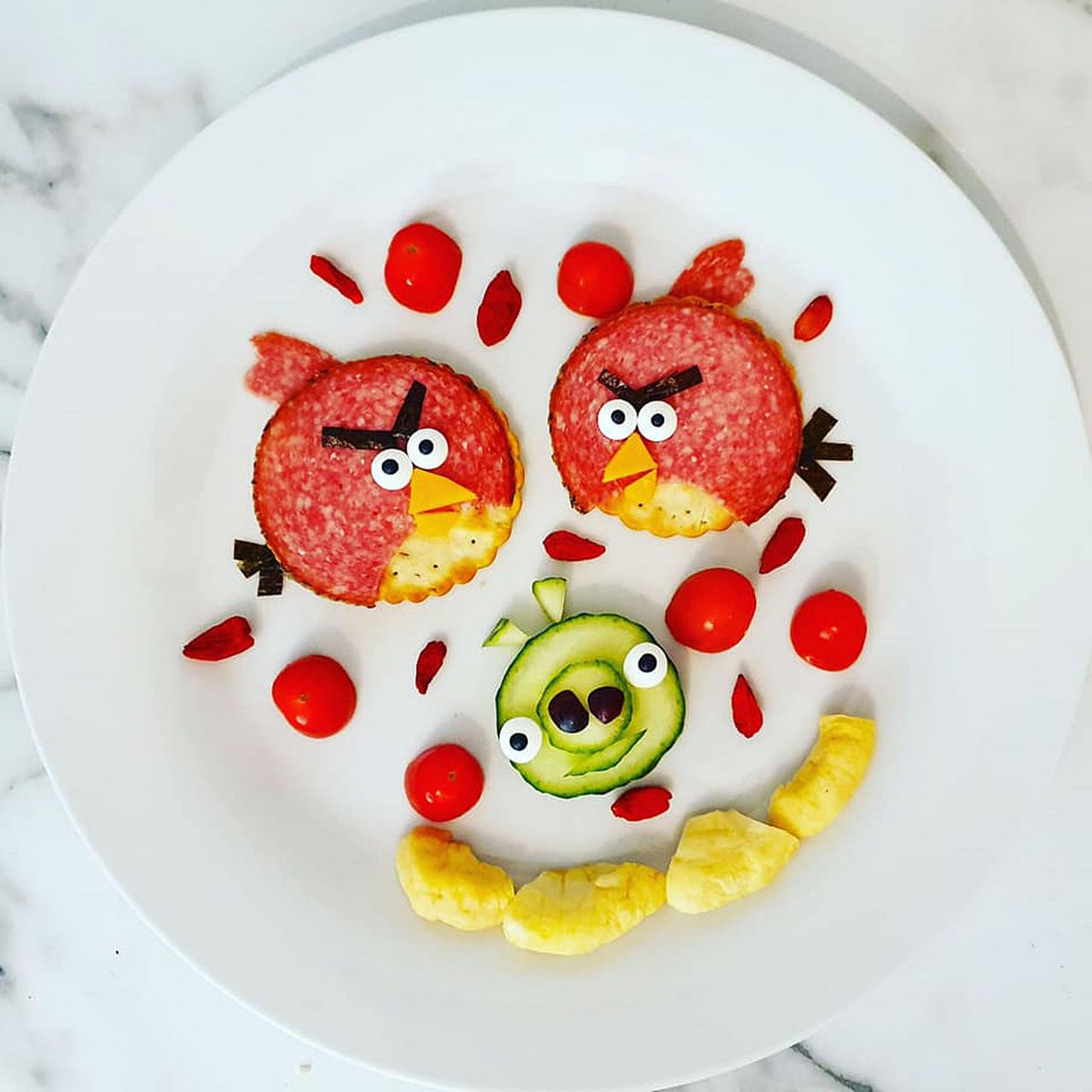 我很高兴能与你们分享,这里是阿贝的超级食堂,一个热爱美食的小仙女.