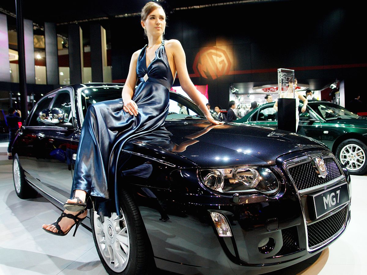 想想当年上汽在棒子国收购双龙汽车被坑,血亏48亿美元,都