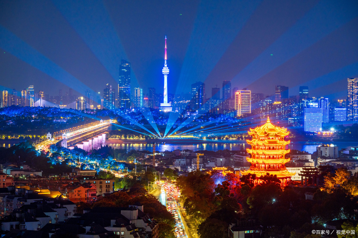 武汉夜景大揭秘:夜幕下的江城,藏着哪些不为人知的美景?