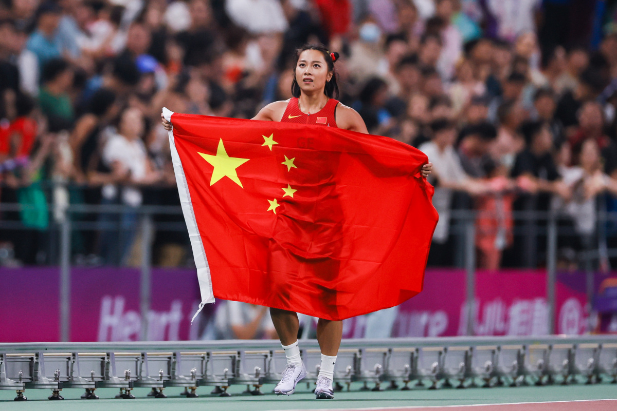 葛曼棋夺得杭州亚运会田径女子100米金牌