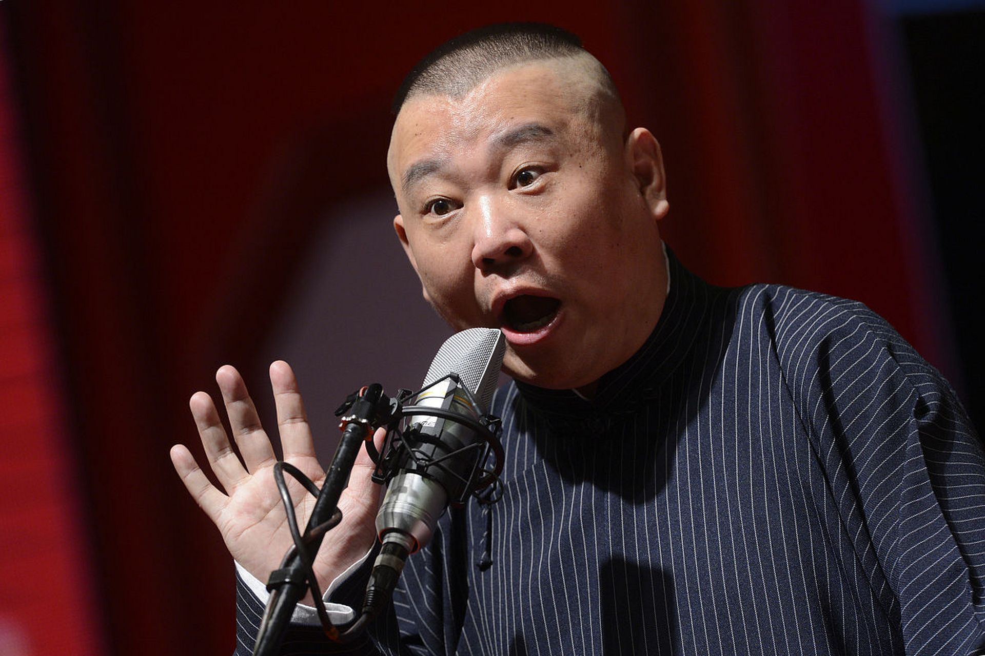 曹云金走捷径顺利翻红了,商演也随之展开.