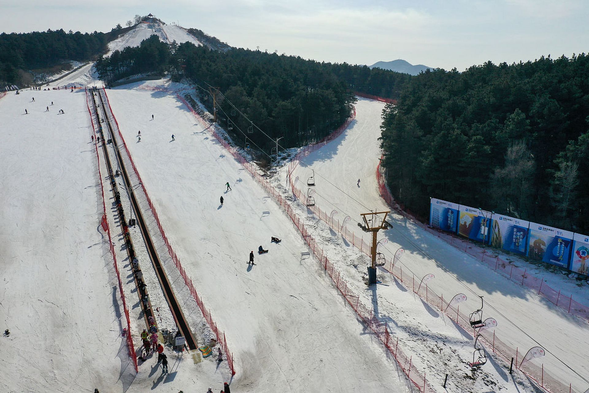 兰陵县山里王滑雪场图片