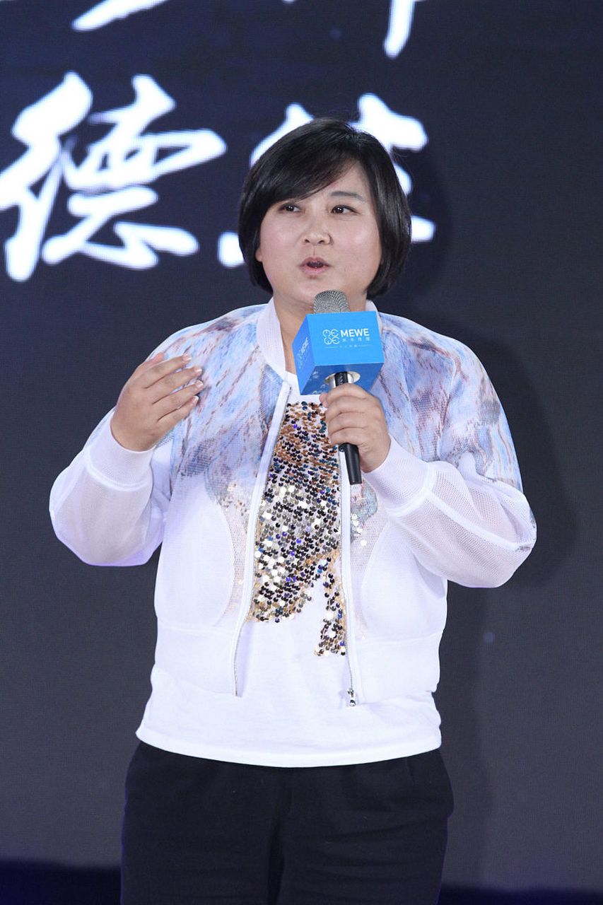 2月18日凌晨,贾玲登上热搜,据悉,这一次,贾玲曝光了一段视频,视频中的