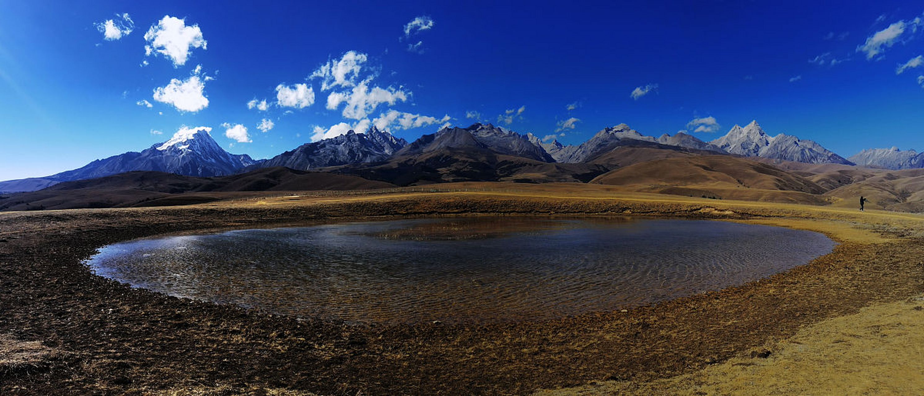 甘孜旅游# #四川旅游#  据说,在格聂之眼可以看到格聂神山的真面目