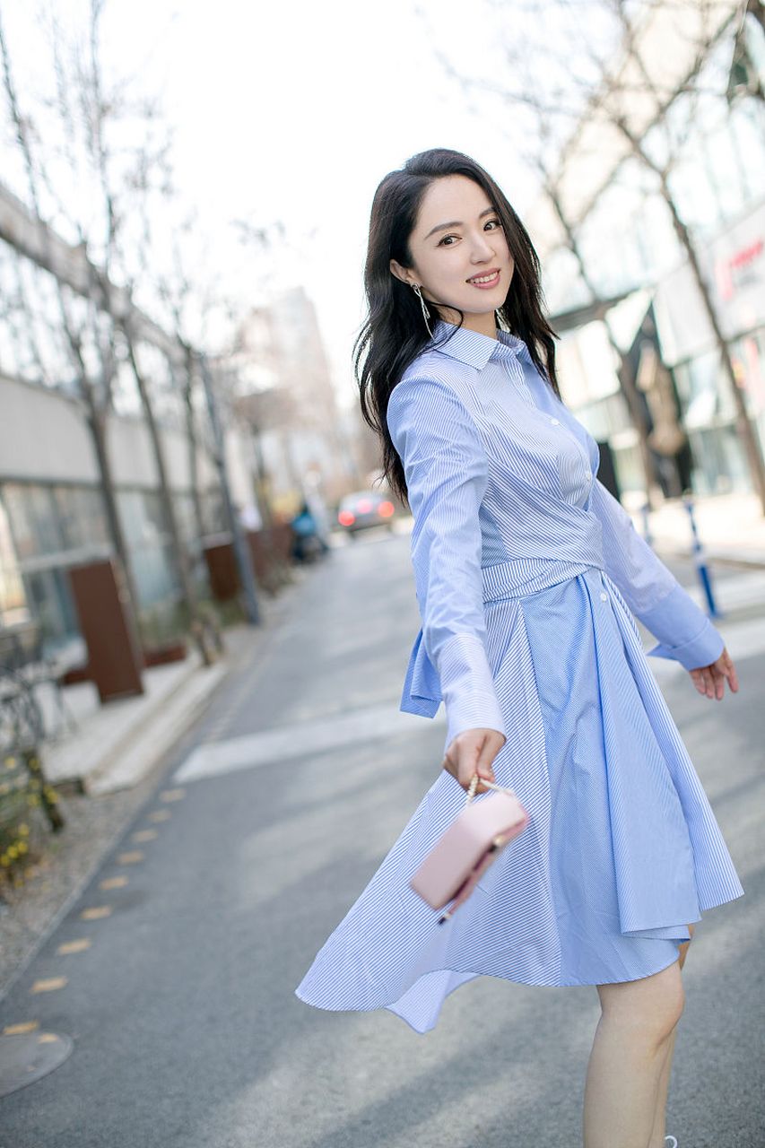 董璇因"高启盛"扮演者苏小玎的新恋情再次备受关注,希望她早日找到