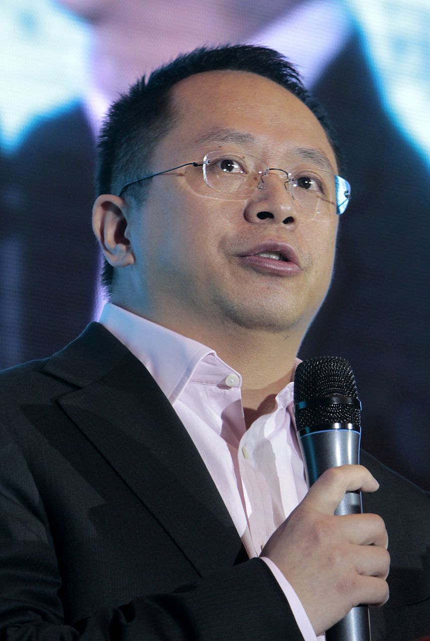 360创始人周鸿祎,用ai数字人代替自己演讲.